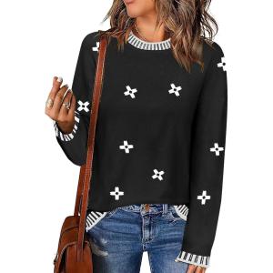 imageZeagoo Womens Crewneck Pullover Sweater Long Sleeve Knit Side Slit 2024 Fall Winter Sweater TopsBlack Floral